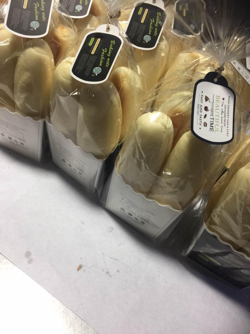 魂牽夢縈的白面包，終于出現(xiàn)了。白面包，愛的就是你，我選擇，我喜歡